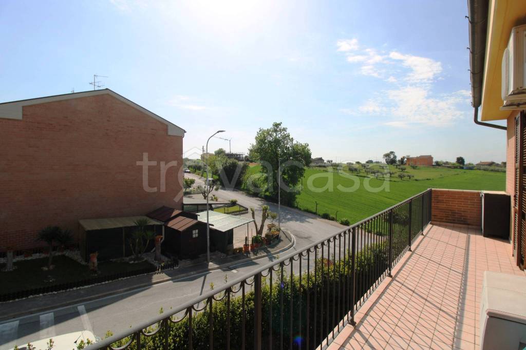 appartamento in vendita a Montecosaro
