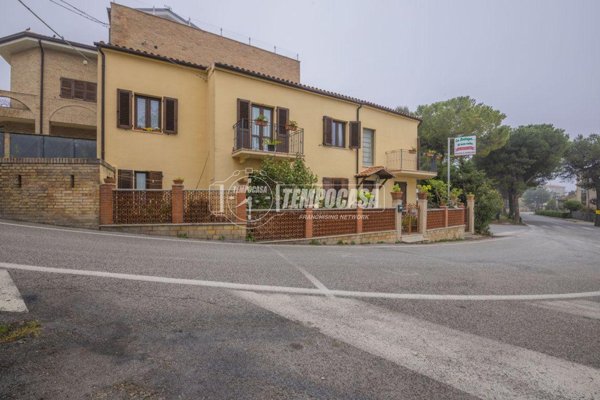 appartamento in vendita a Montecosaro