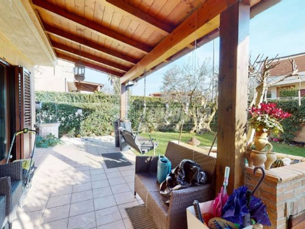 casa indipendente in vendita a Montecosaro in zona Borgo Stazione