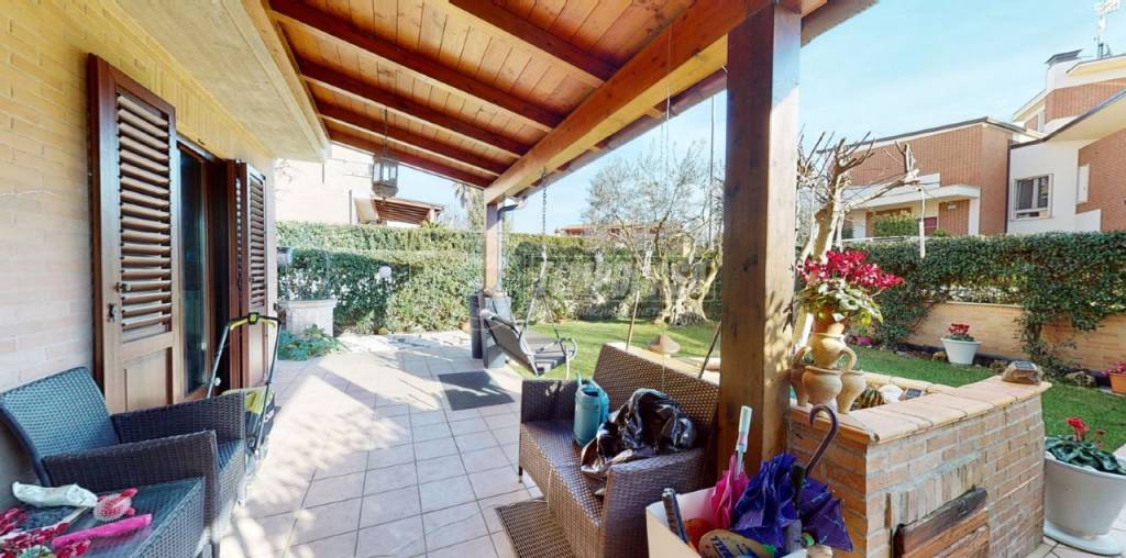 casa indipendente in vendita a Montecosaro in zona Borgo Stazione