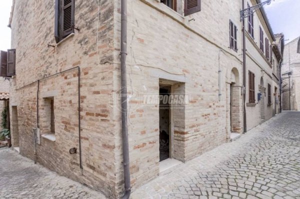 casa indipendente in vendita a Montecosaro