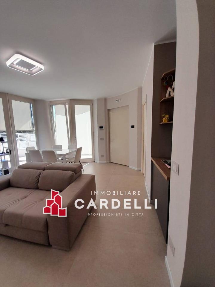 appartamento in vendita a Montecosaro in zona Borgo Stazione