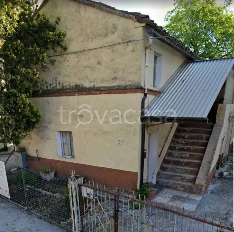 casa indipendente in vendita a Montecosaro in zona Borgo Stazione