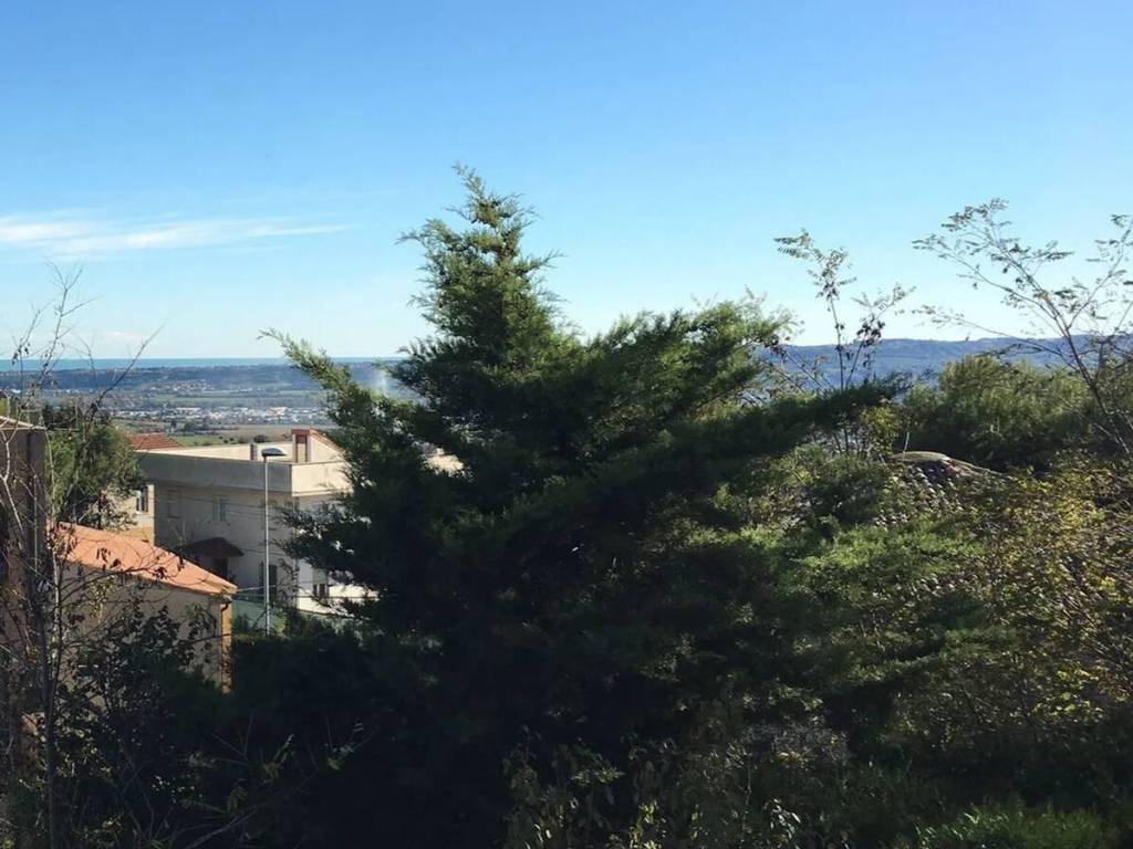 appartamento in vendita a Montecosaro