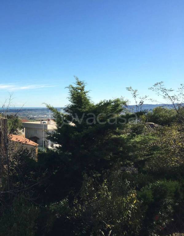 appartamento in vendita a Montecosaro