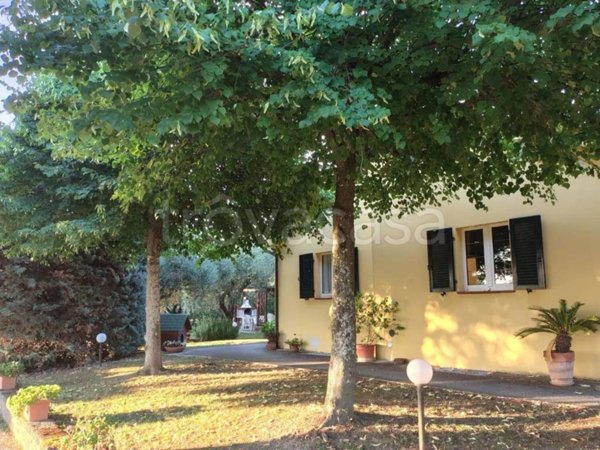 casa indipendente in vendita a Montecosaro in zona Borgo Stazione