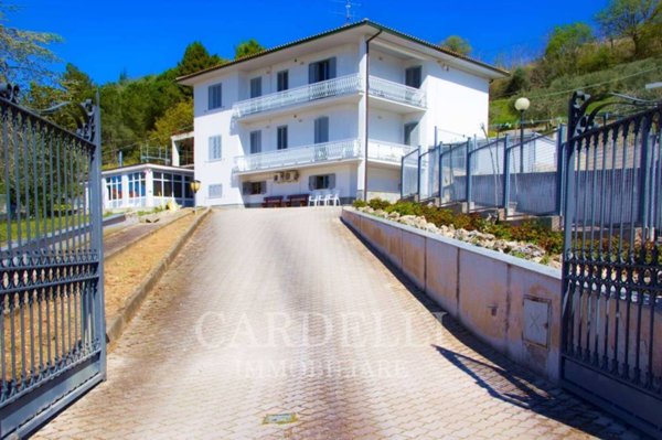 casa indipendente in vendita a Montecosaro