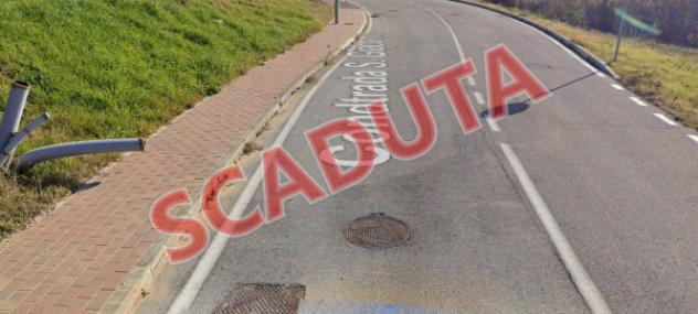 casale in vendita a Montecosaro