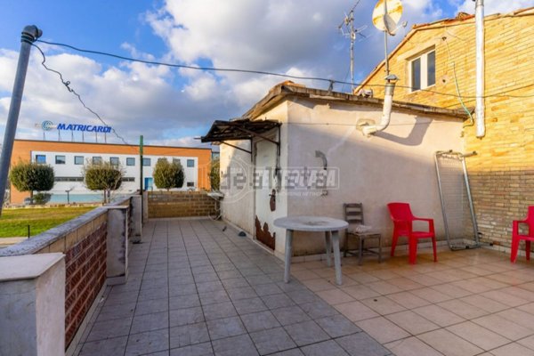 appartamento in vendita a Montecosaro