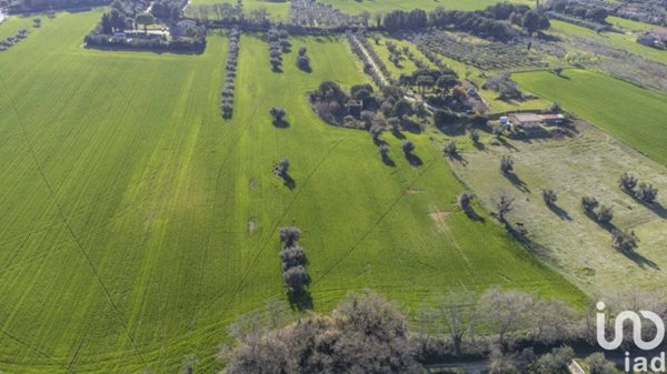 casa indipendente in vendita a Montecosaro