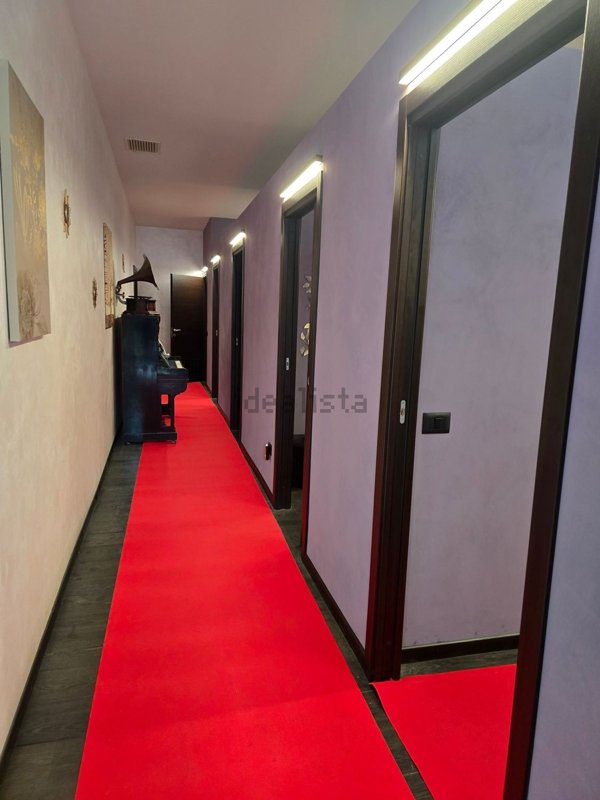 locale di sgombero in vendita a Montecosaro