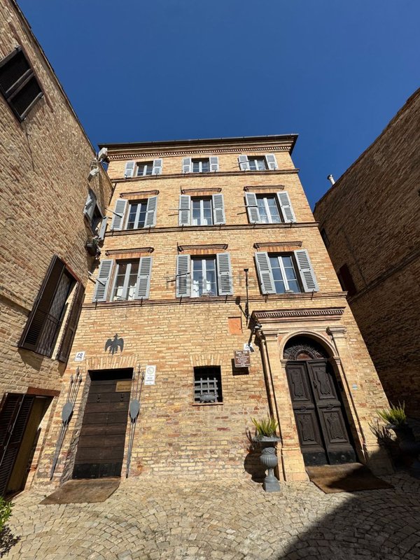 casa indipendente in vendita a Montecosaro