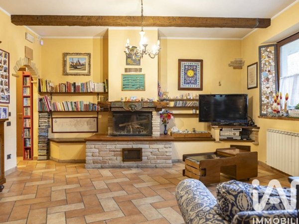 casa indipendente in vendita a Montecosaro