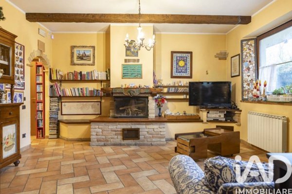 casa indipendente in vendita a Montecosaro