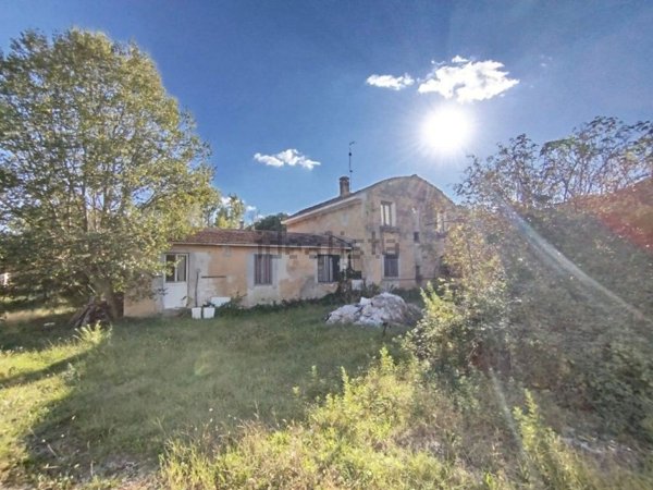 terreno edificabile in vendita a Montecosaro