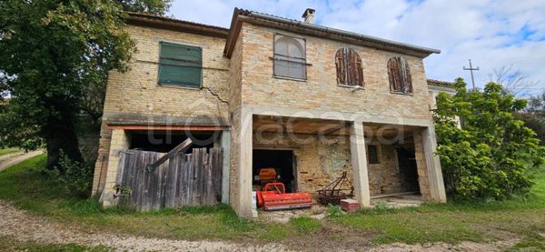 casa indipendente in vendita a Montecosaro