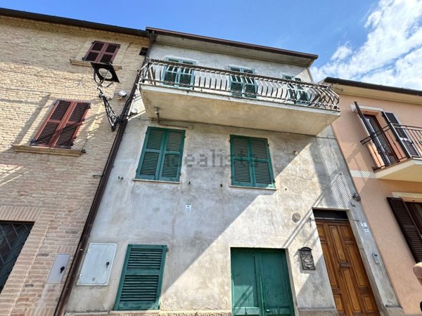 casa indipendente in vendita a Montecosaro