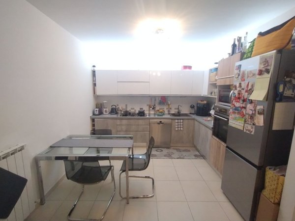 appartamento in vendita a Montecosaro in zona Borgo Stazione