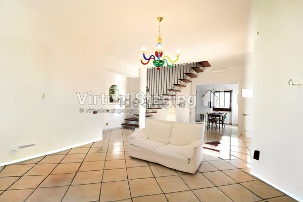 appartamento in vendita a Montecosaro in zona Borgo Stazione