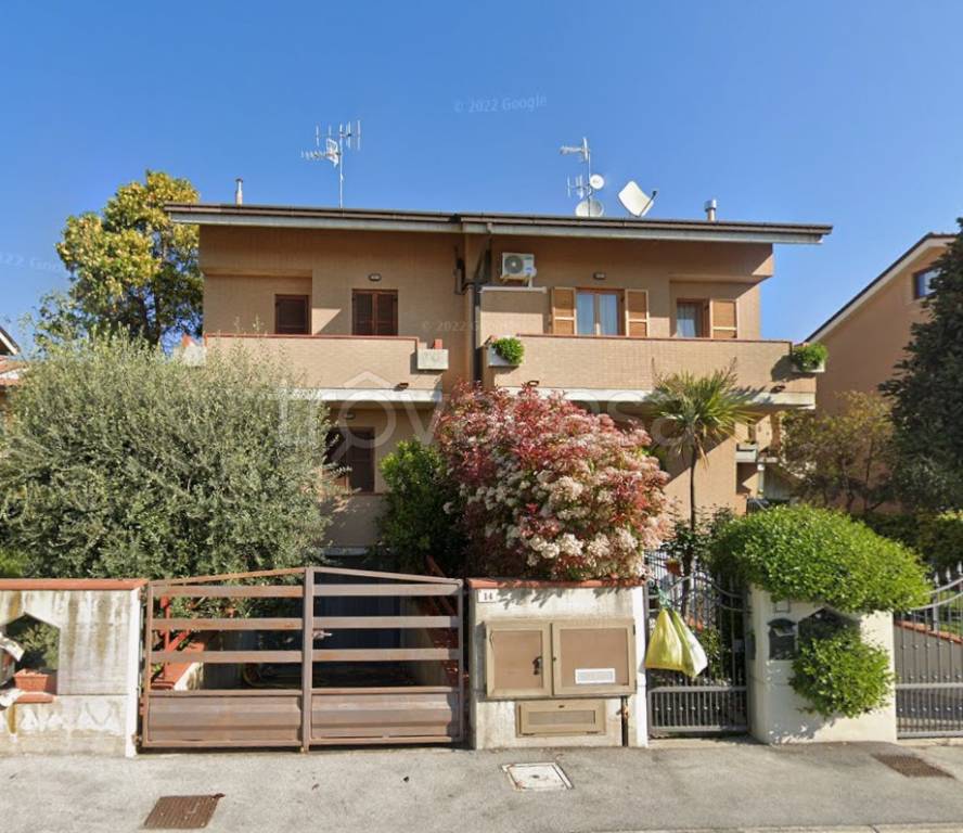 casa indipendente in vendita a Montecosaro