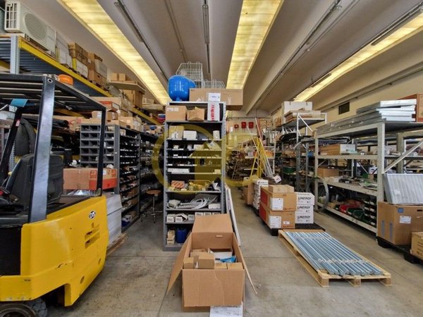 ufficio in vendita a Montecosaro