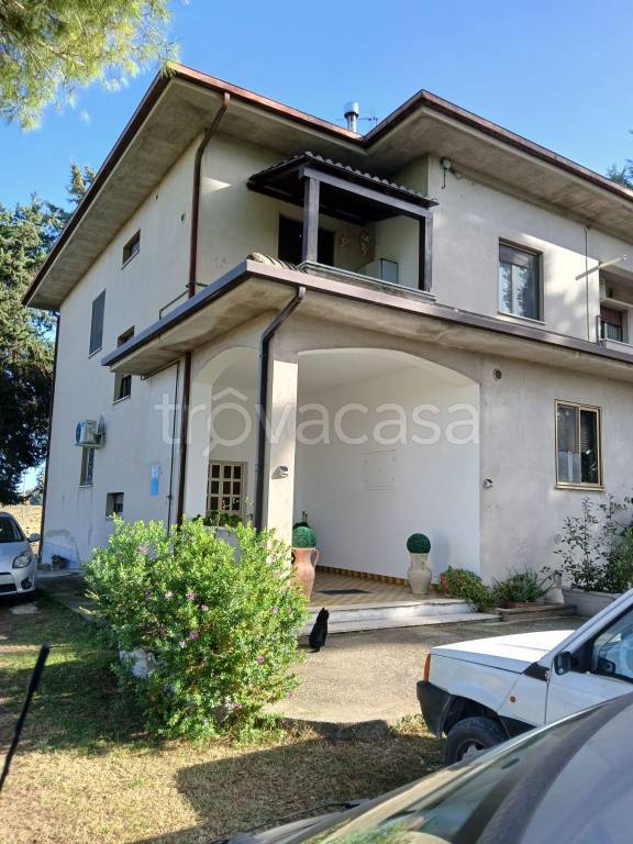 casa indipendente in vendita a Montecosaro