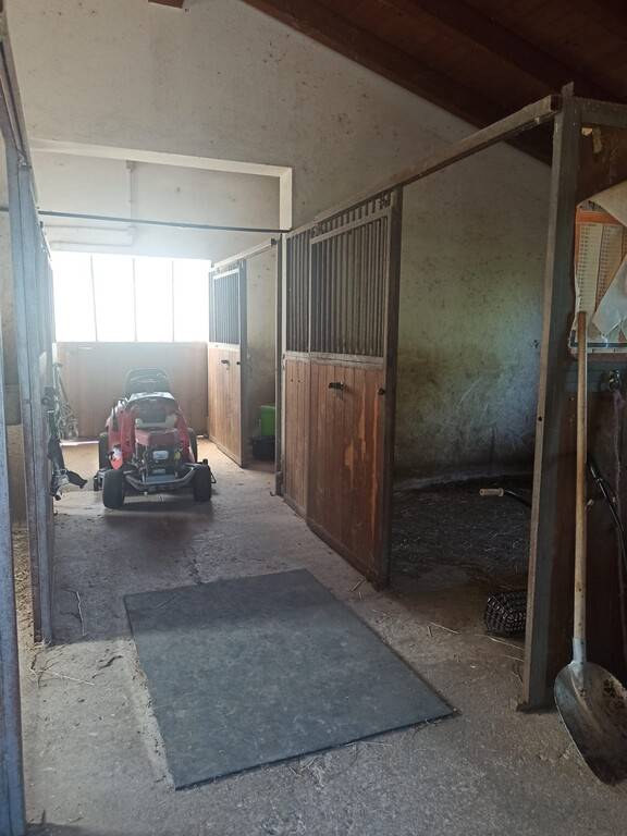 casa indipendente in vendita a Montecosaro in zona Crocette