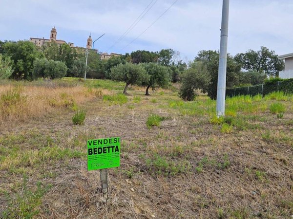 terreno agricolo in vendita a Montecosaro in zona Crocette