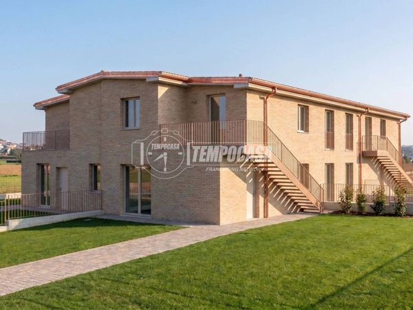 appartamento in vendita a Montecosaro in zona Crocette