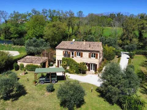 casa indipendente in vendita a Montecosaro in zona Crocette