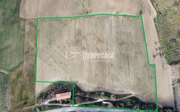 terreno agricolo in vendita a Montefano in zona Montefanovecchio