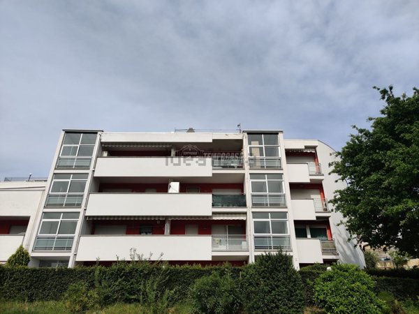 appartamento in vendita a Montefano in zona Montefanovecchio