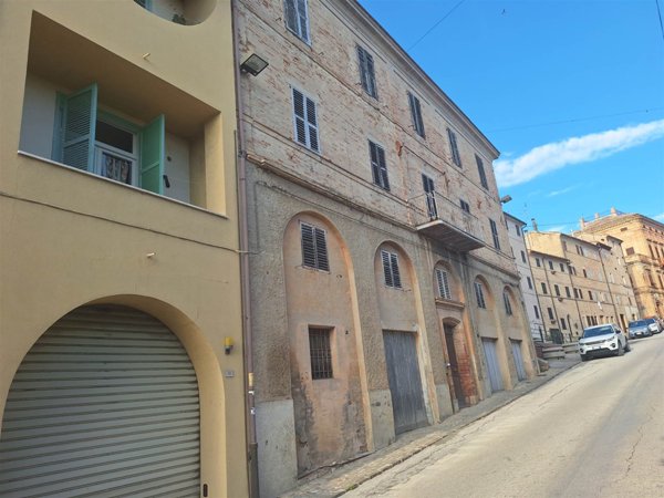 appartamento in vendita a Montefano in zona Montefanovecchio