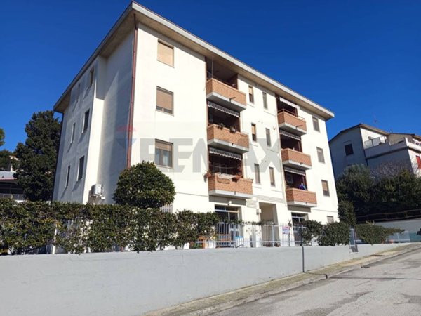 appartamento in vendita a Montefano in zona Montefanovecchio