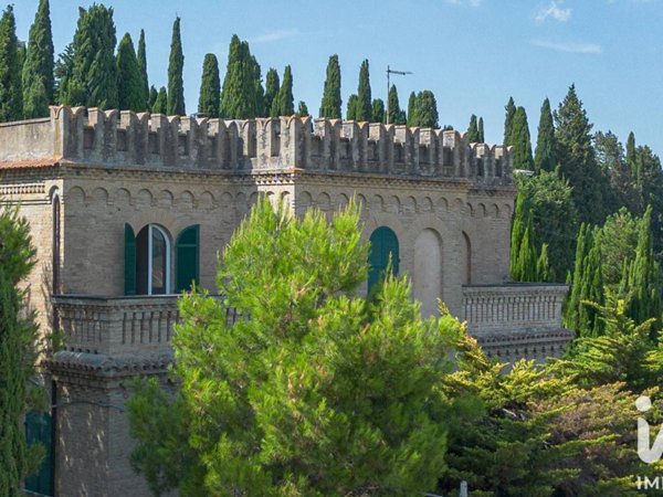 casa indipendente in vendita a Montefano in zona Montefanovecchio
