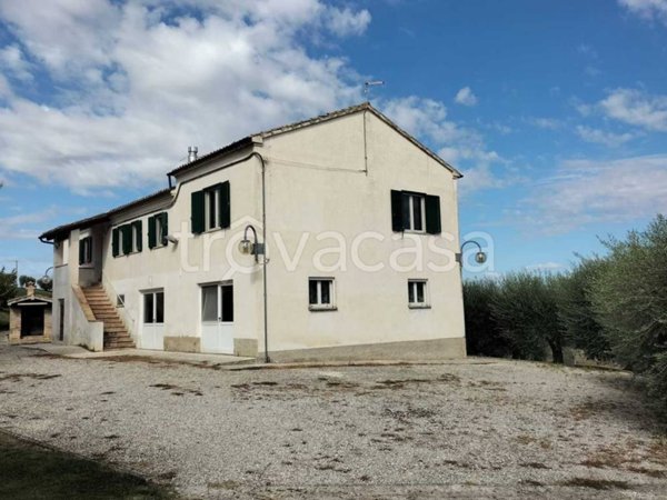casa indipendente in vendita a Montefano in zona Montefanovecchio