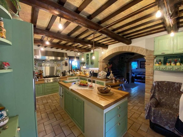 casa indipendente in vendita a Montelupone