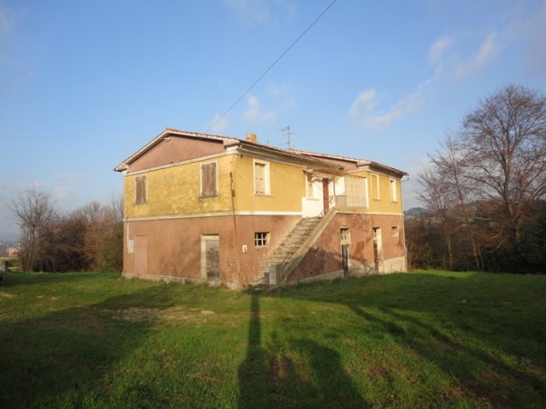 casa indipendente in vendita a Montelupone in zona San Firmano