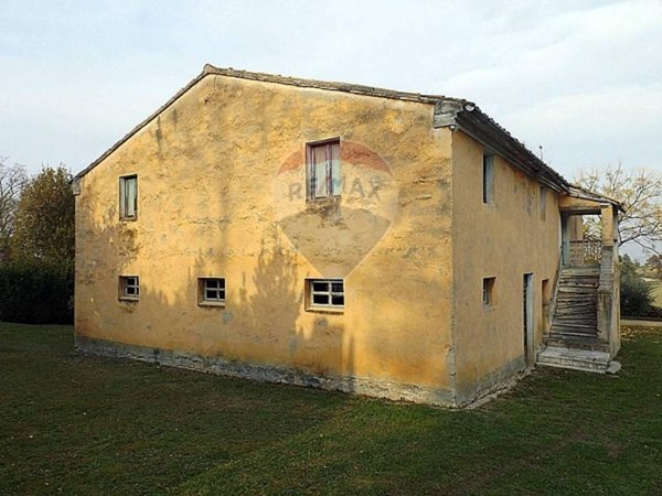 casa indipendente in vendita a Montelupone