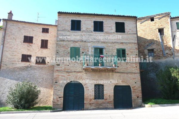 casa indipendente in vendita a Montelupone