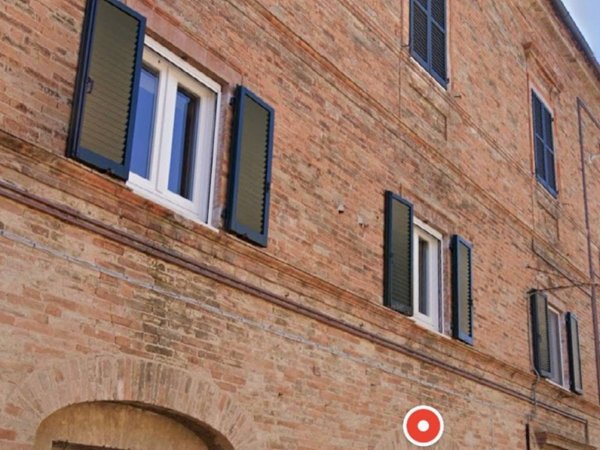 locale commerciale in vendita a Montelupone