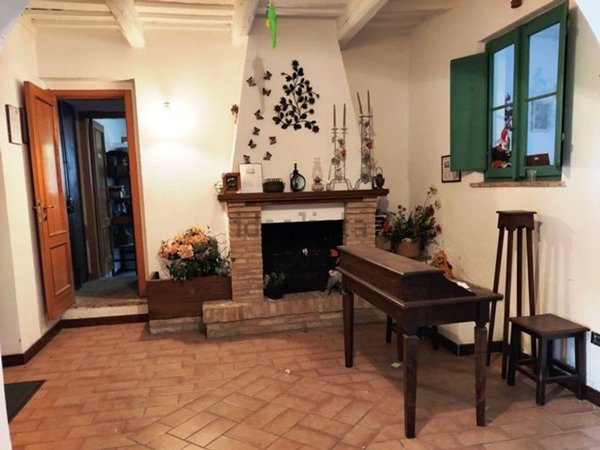 casa indipendente in vendita a Montelupone
