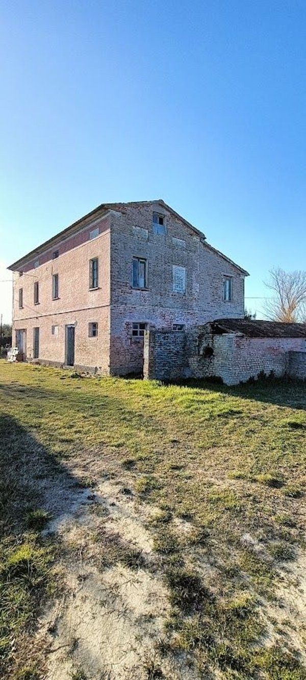 casa indipendente in vendita a Montelupone in zona San Firmano