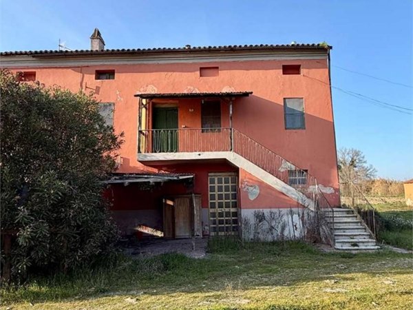 appartamento in vendita a Montelupone in zona San Firmano