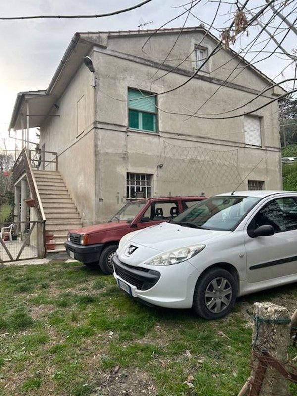 casa indipendente in vendita a Montelupone