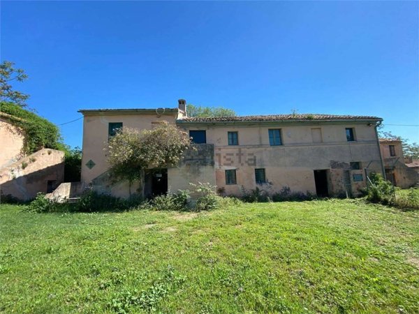 appartamento in vendita a Montelupone in zona San Firmano