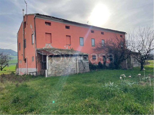 casa indipendente in vendita a Montelupone in zona San Firmano