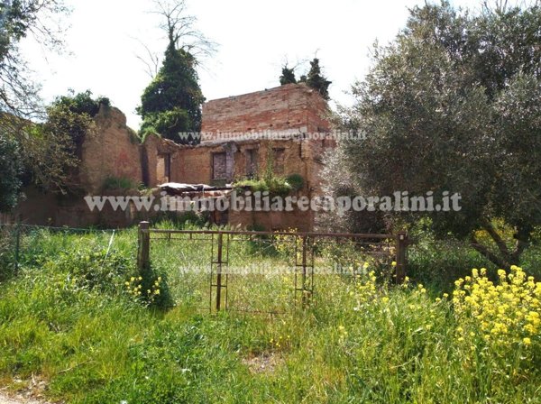 casale in vendita a Montelupone in zona San Firmano