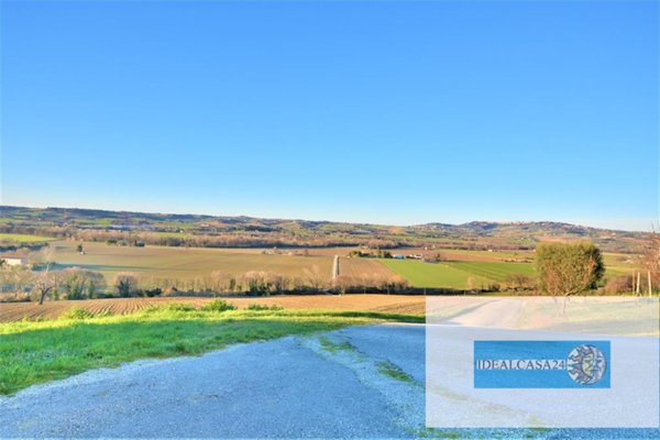 casa indipendente in vendita a Montelupone in zona San Firmano