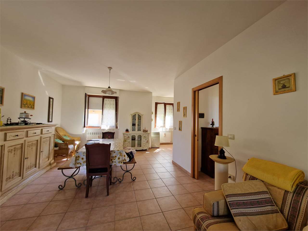 casa indipendente in vendita a Montelupone